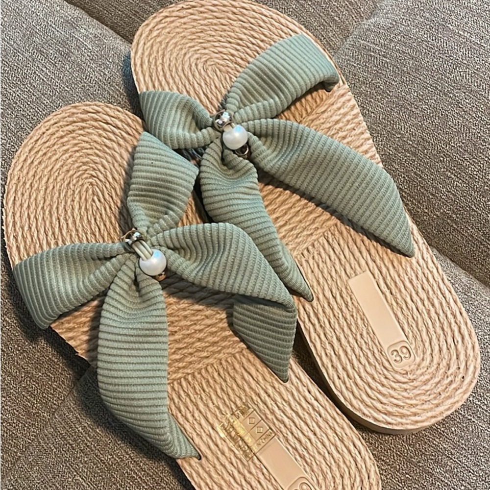 Green Bow Women's Sandals